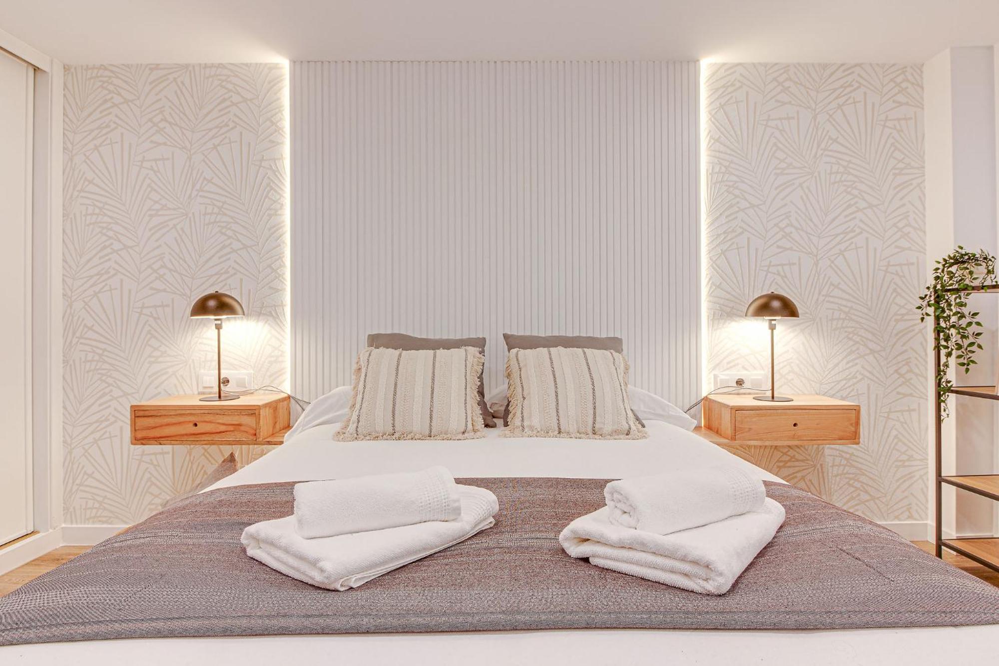 Diseno A Coruna Con Garaje Gratis By Theblueapartments Com Corunha Exterior foto